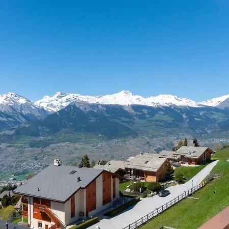 Les Cretes 1-4 By Interhome