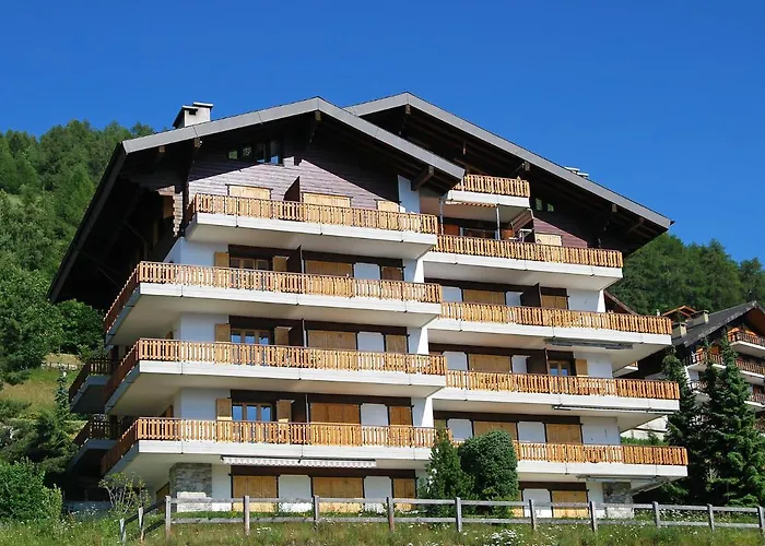 Les Cretes 1-4 By Interhome Appartement